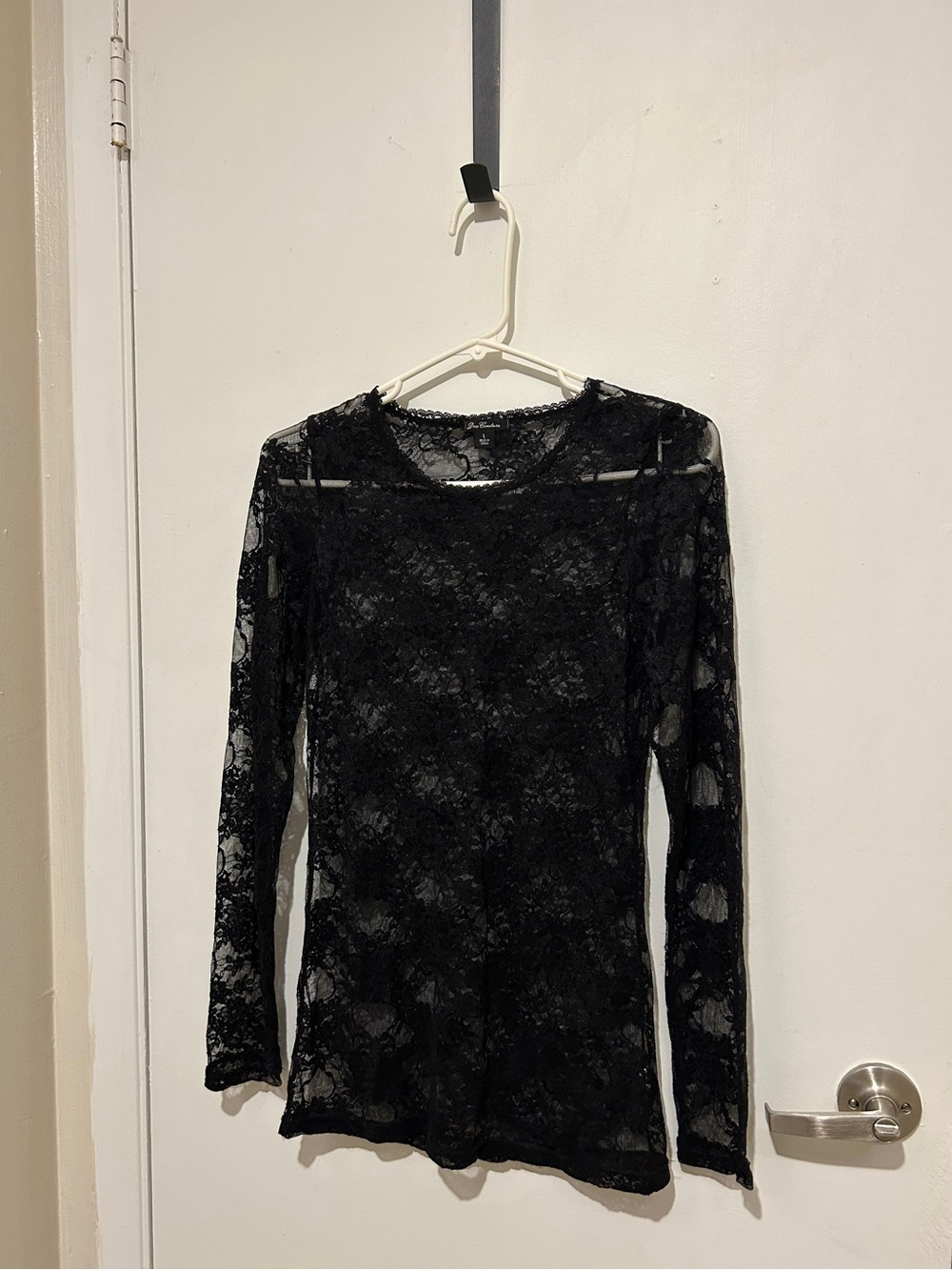 Black lace long sleeve top